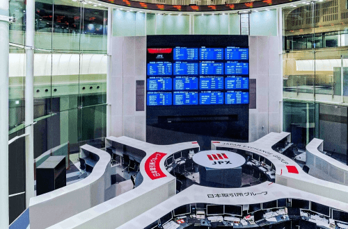 Burza v Tokiju