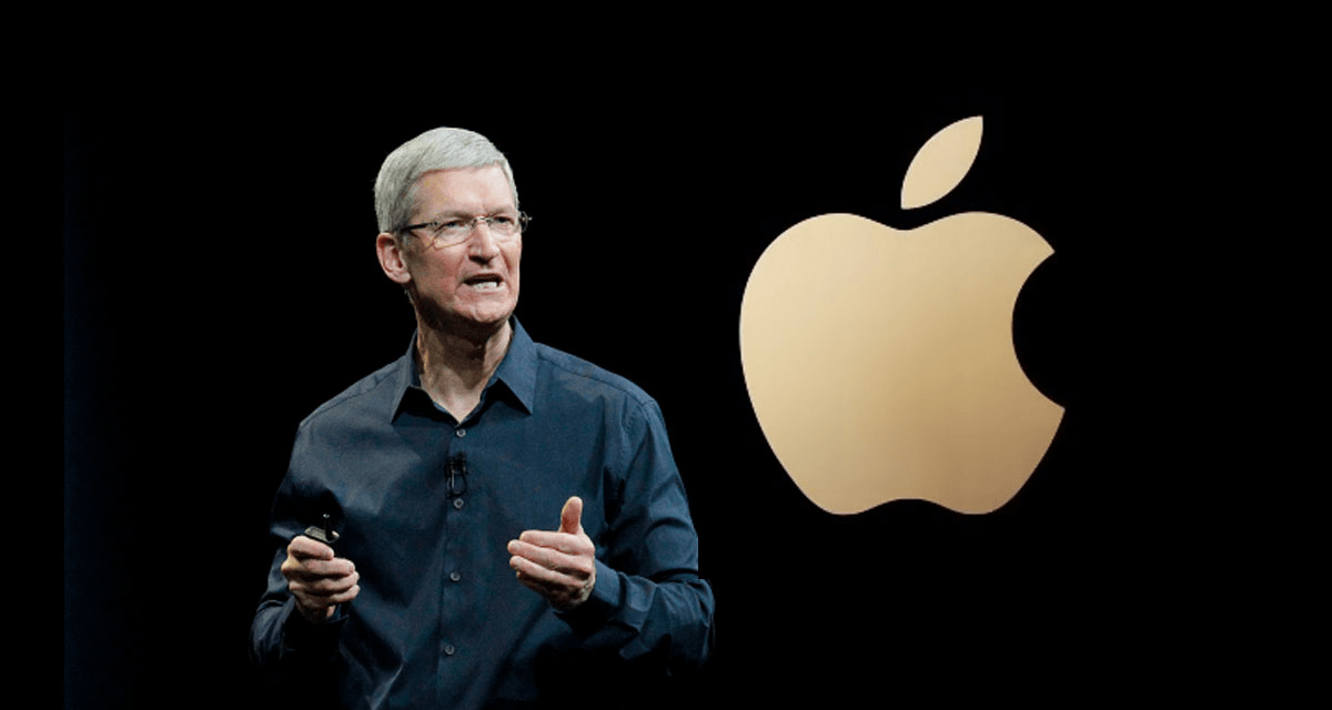 Apple akcie: Tim Cook